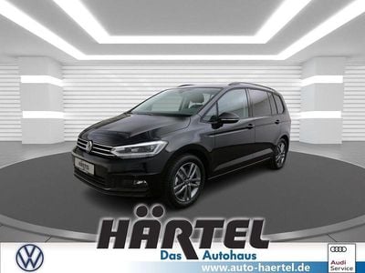 Neu VW Touran Comfortline 150 PS (110 kW) 2025 Grenadillschwarz (black), metallic Van / Kleinbus