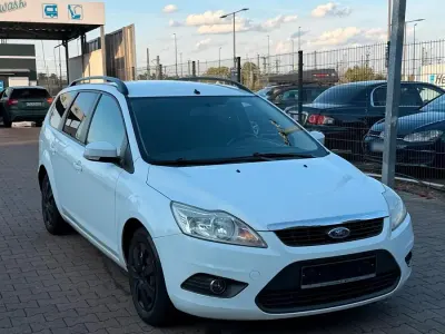 Gebraucht Ford Focus 110 PS (80 kW) 2010 Weiß Kombi