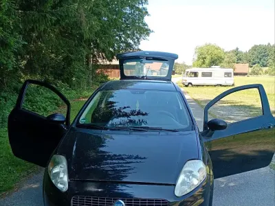 Gebraucht Fiat Grande Punto 77 PS (56 kW) 2007 Schwarz Kleinwagen