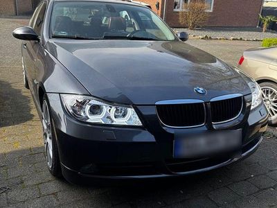 Second-hand BMW 325 Sport Line 218 CP (160 kW) 2006 Gri Berlinǎ