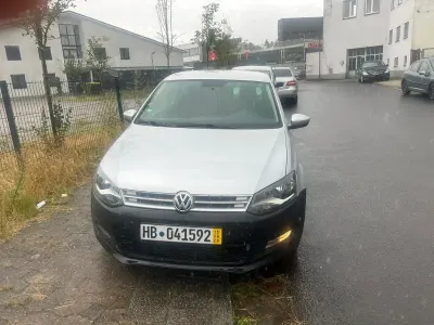 Gebraucht VW Polo Comfortline 90 PS (66 kW) 2010 Silber Kleinwagen