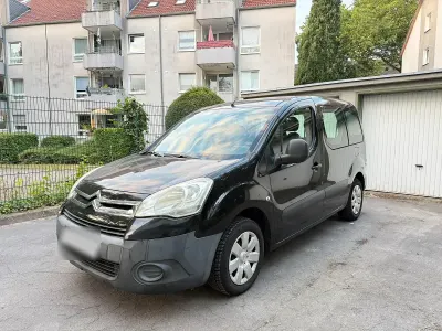 Gebraucht Citroën Berlingo SELECTION 75 PS (55 kW) 2011 Schwarz Van / Kleinbus