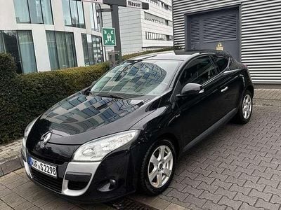 Gebraucht Renault Mégane Coupé Bose Edition 131 PS (96 kW) 2011 Schwarz Coupé