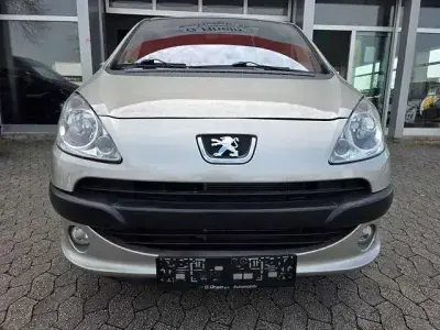 Occasion Peugeot 1007 Premium 109 PK (80 kW) 2006 Grijs MPV