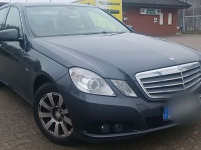 gebraucht Mercedes E200 CDI Wenig km-Stand