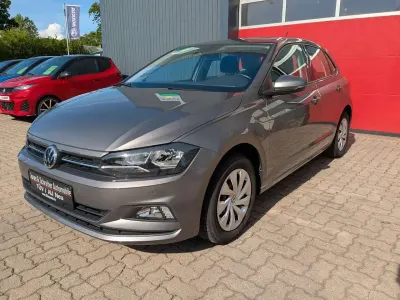 Gebraucht VW Polo Comfortline 95 PS (69 kW) 2020 Grau Kleinwagen