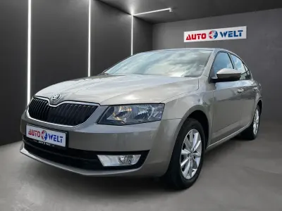 Gebraucht Skoda Octavia Ambition 105 PS (77 kW) 2013 Braun Limousine