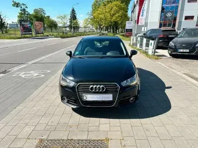 Brugt Audi A1 Attraction 90 HK (66 kW) 2011 Sort Hatchback