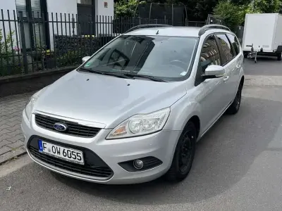 Gebraucht Ford Focus Style 109 PS (80 kW) 2010 Kombi