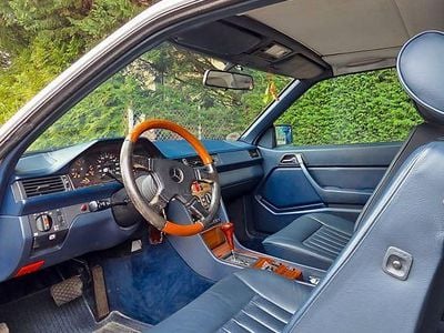 Usata Mercedes 230 132 CV (97 kW) 1988 Argento Coupé