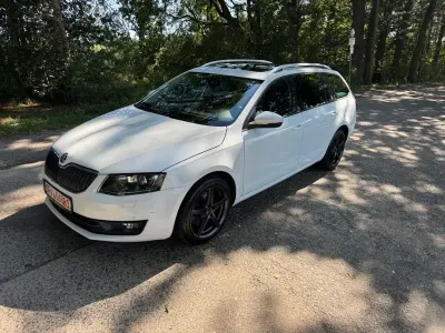 Gebraucht Skoda Octavia LAURIN & KLEMENT 184 PS (135 kW) 2015 Weiß Kombi