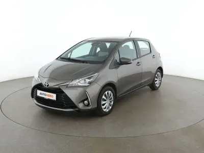 Gebraucht Toyota Yaris Team 111 PS (81 kW) 2018 Grau Limousine