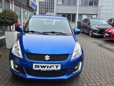 Blau Gebraucht 2015 Suzuki Swift Club Kleinwagen | 8.900 € (Fairer Preis)