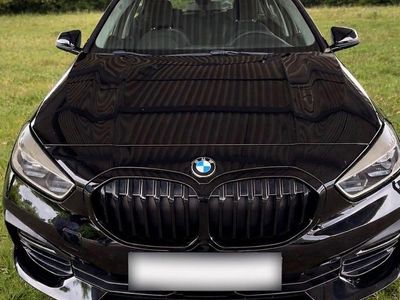 Second-hand BMW 118 136 CP (100 kW) 2021 Negru Hatchback