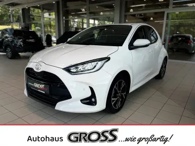 Gebraucht Toyota Yaris Hybrid 116 PS (85 kW) 2026 Weiss Kleinwagen