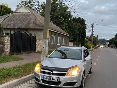 Gebraucht Opel Astra 125 PS (91 kW) 2004 Grau Kombi