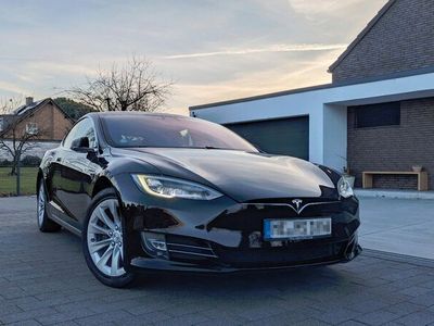 gebraucht Tesla Model S 90D (2016) in Schwarz - Top Zustand