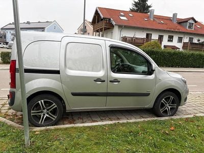 Usata Renault Kangoo 75 CV (55 kW) 2013 Argento Monovolume