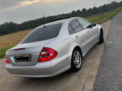 Używany Mercedes E320