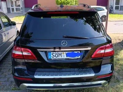 Gebraucht Mercedes ML350 258 PS (189 kW) 2015 Schwarz SUV