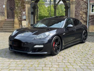 Second-hand Porsche Panamera Platinum Edition 250 CP (183 kW) 2013 Negru Hatchback