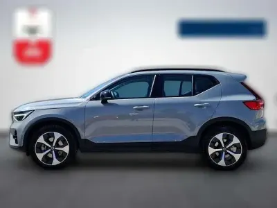 Gebraucht Volvo XC40 Plus 197 PS (144 kW) 2024 Grau metallic SUV
