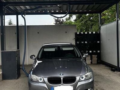 Brugt BMW 318 Luxury Line 143 HK (105 kW) 2008 Grå Sedan