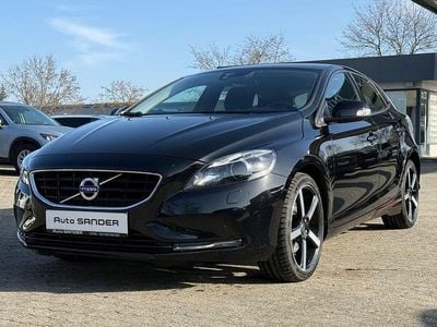 Gebraucht Volvo V40 You! 120 PS (88 kW) 2015 Schwarz Limousine