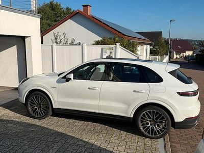 Usata Porsche Cayenne 462 CV (339 kW) 2022 Bianco SUV
