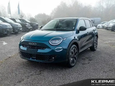 Ny Fiat 600E La Prima 114 kW (156 HK) 2025 Grøn Sedan