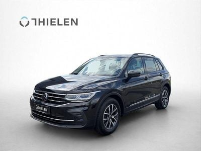 Gebraucht VW Tiguan Life 150 PS (110 kW) 2023 Schwarz SUV
