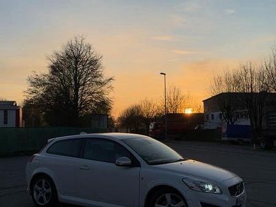 Second-hand Volvo C30 140 CP (102 kW) 2010 Alb Hatchback