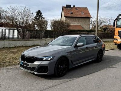 Second-hand BMW 530e M Sport 292 CP (214 kW) 2022 Gri Break