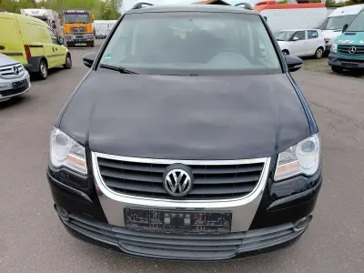 Gebraucht VW Touran Highline 140 PS (102 kW) 2009 Schwarz Van / Kleinbus