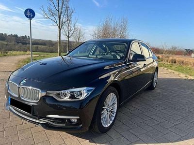 Gebraucht BMW 320 Luxury Line 184 PS (135 kW) 2018 Black sapphire metallic Limousine