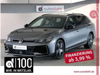 Usata VW Passat R-line 150 CV (110 kW) 2025 Grigio Station wagon