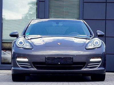 Porsche Panamera 4S