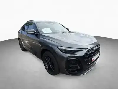 Używany Audi Q5 Ambiente 204 KM (150 kW) 2025 Szary SUV