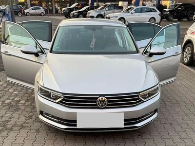 Gebraucht VW Passat Comfortline 150 PS (110 kW) 2015 Silber Limousine