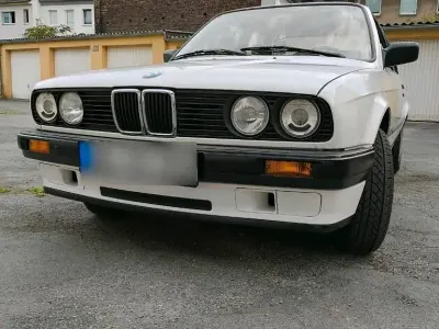 Gebraucht BMW 316 99 PS (72 kW) 1990 Weiß Coupé