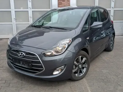 Gebraucht Hyundai ix20 YES! 90 PS (66 kW) 2017 Grau Kleinwagen