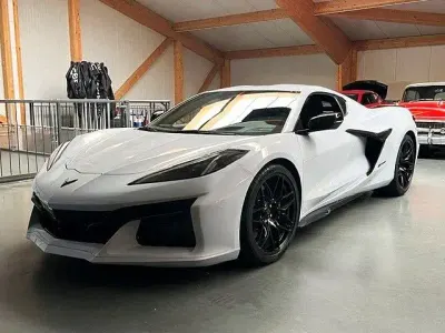 Neu Corvette Z06 646 PS (475 kW) 2025 Grau Coupé