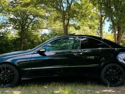 Gebraucht Mercedes CLK240 Avantgarde 170 PS (125 kW) 2003 Schwarz Coupé