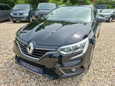 Gebraucht Renault Mégane GrandTour LIMITED 116 PS (85 kW) 2018 Schwarz Kombi
