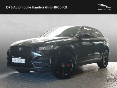 Gebraucht Jaguar F-Pace Portfolio 300 PS (220 kW) 2020 Santorini black SUV