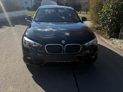 Gebraucht BMW 118 Sport Line 136 PS (100 kW) 2018 Schwarz Kleinwagen