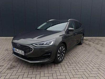 Gebraucht Ford Focus Titanium 125 PS (91 kW) 2025 Grau Limousine