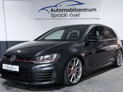 Gebraucht VW Golf VII GTI 230 PS (169 kW) 2016 Carbon steel grey metallic Limousine