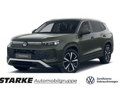 Grün (cipressinogrün metallic) Gebraucht 2025 VW Tayron Life SUV | 38.880 €