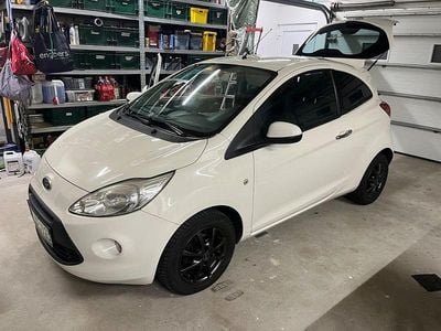 Second-hand Ford Ka Titanium 75 CP (55 kW) 2012 Alb Hatchback